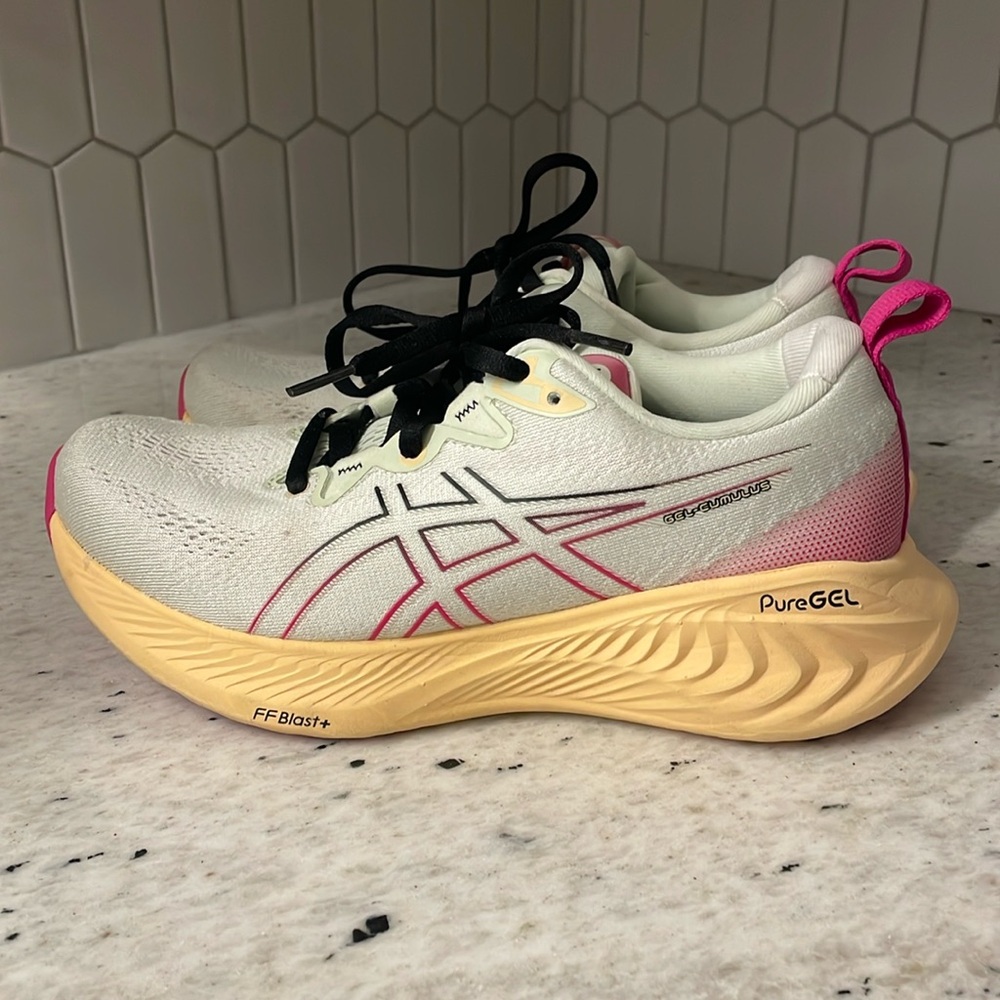 ASICS GEL-CUMULUS 25 Running Shoe (Women) - Size 7